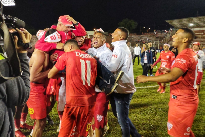 FOTOS: as imagens do título da Série A2 do Paulista conquistado